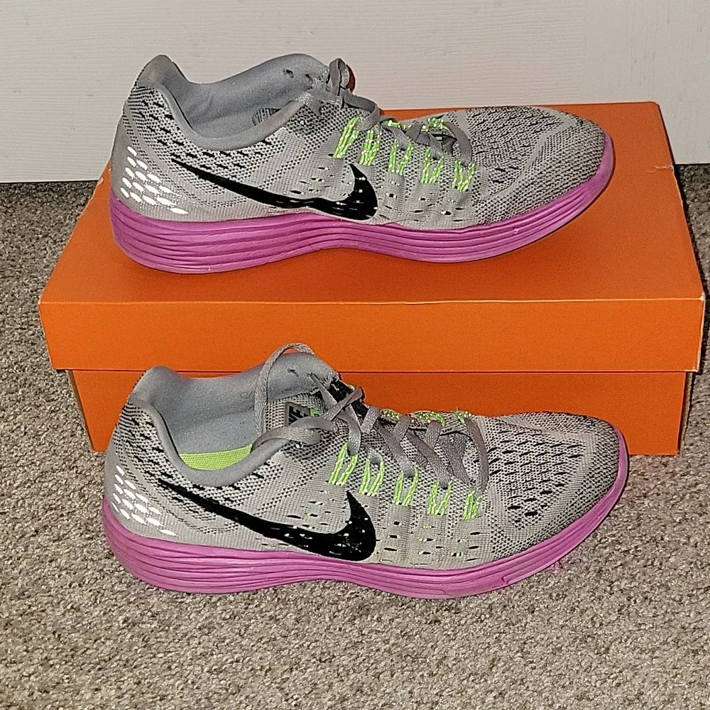 Nike running shoes womens 8.5 - Picture 5 of 5